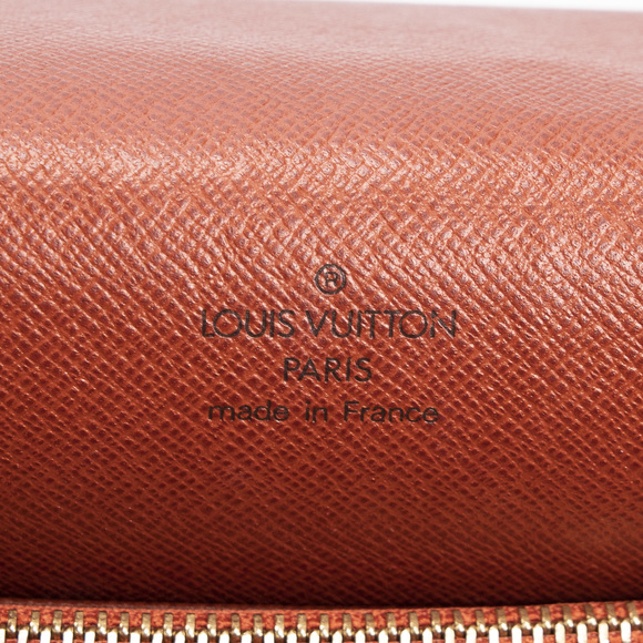 Louis Vuitton Tribeca Mini - Picture 8 of 9